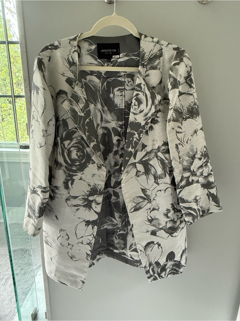 Lafayette 148 New York Gray and White Floral Open-Front Blazer